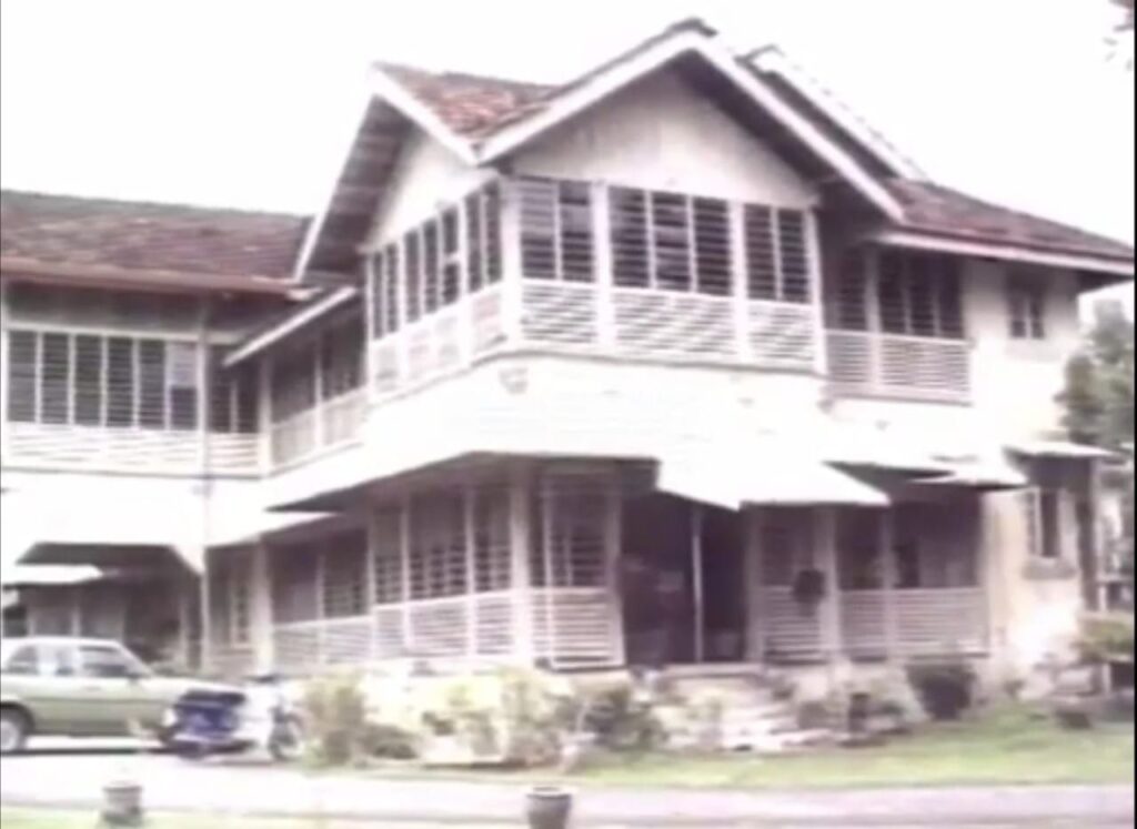 photo_6179432198130744226_y