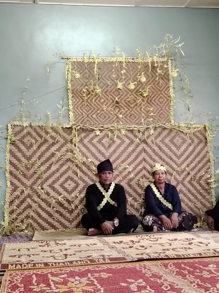 6321234460418360421_121