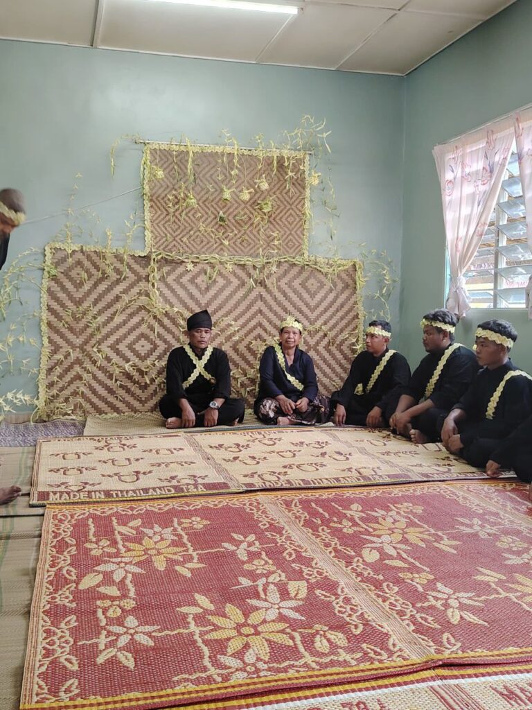 6321234460418360422_121